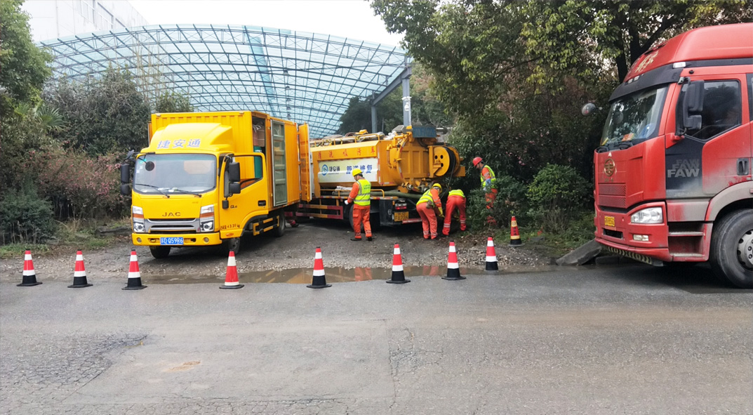 郫县成区雨污水管网“四位一体”检测疏通项目